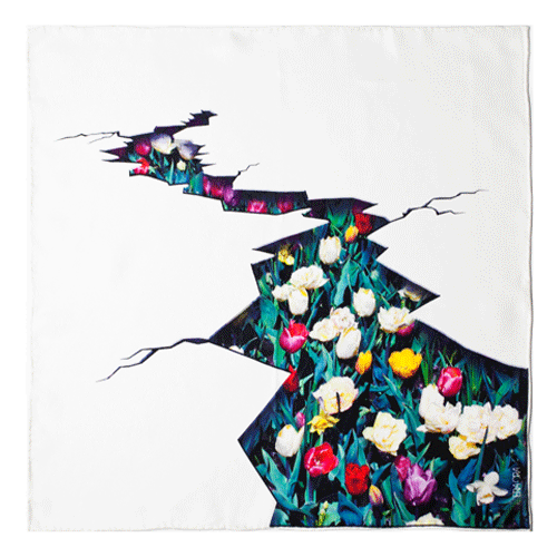 Breakthrough pocket square